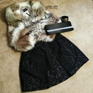 ⚡️FINAL SALE⚡️Tory Burch Skirt